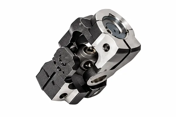 Clamp-type steering joint